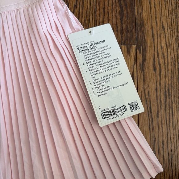 Lululemon Varsity High Rise Pleated Tennis Skirt - 2 - Picture 2 of 5